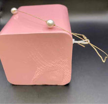 Carica l'immagine nel visualizzatore di Gallery, GIROCOLLO IN FILO D'ORO 18 kt E PERLE | MAGIC WIRE