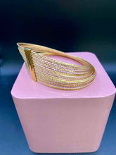 Carica l'immagine nel visualizzatore di Gallery, BRACCIALE IN FILO ARMONICO D'ORO | MAGIC WIRE
